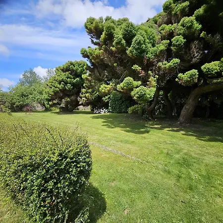 Daire L'industriel, Prive En Duplex, A 10 Minutes Des Plages Lanhouarneau